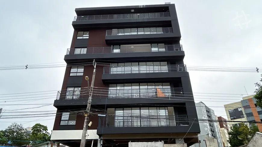Foto 1 de Apartamento com 2 Quartos à venda, 63m² em Cabral, Curitiba