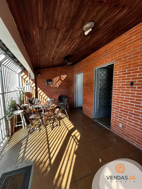 Foto 1 de Casa com 4 Quartos à venda, 150m² em Grande Terceiro, Cuiabá