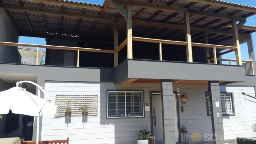 Foto 1 de Casa com 3 Quartos à venda, 230m² em Vargem Pequena, Florianópolis