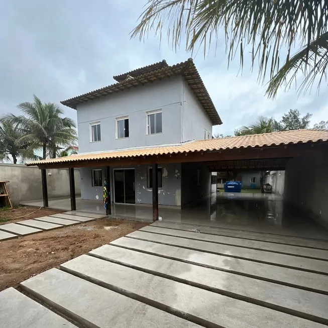 Foto 1 de Casa com 3 Quartos à venda, 300m² em Foguete, Cabo Frio