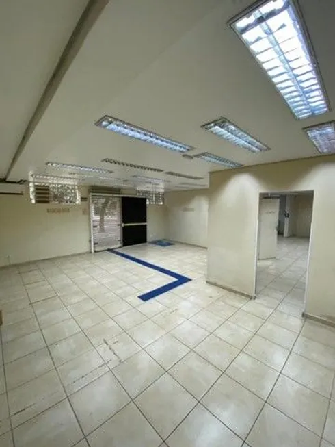 Foto 1 de Ponto Comercial para alugar, 250m² em Jaguaré, São Paulo