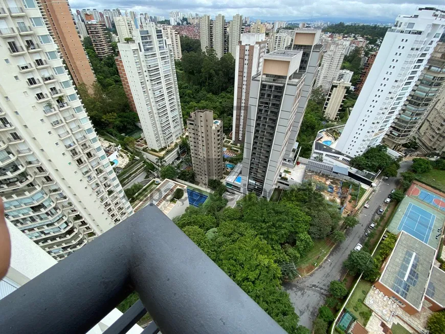 Foto 1 de Apartamento com 2 Quartos à venda, 73m² em Panamby, São Paulo