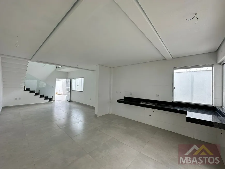 Foto 1 de Casa com 3 Quartos à venda, 215m² em Andyara, Pedro Leopoldo