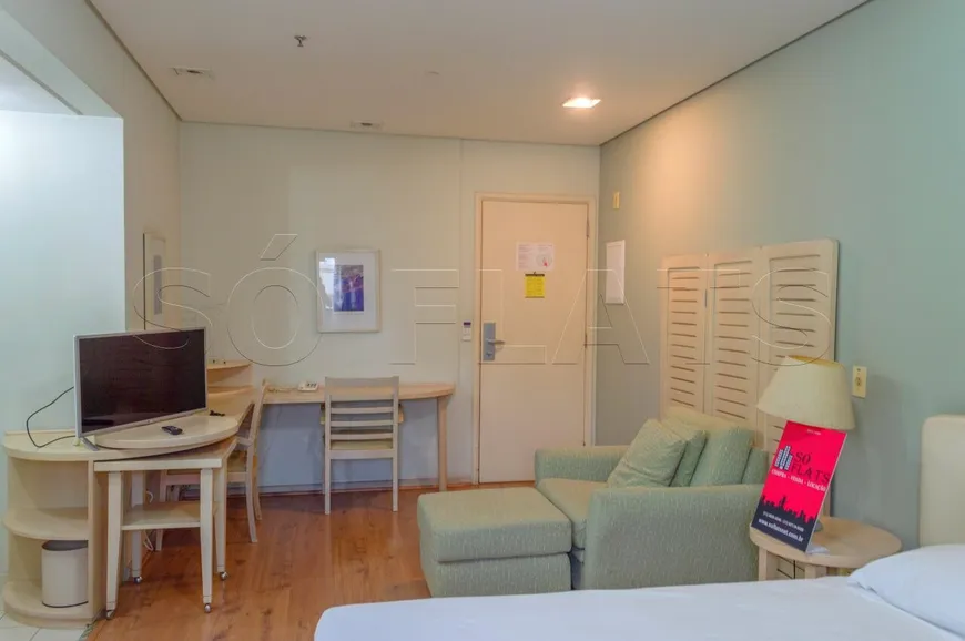 Foto 1 de Flat com 1 Quarto para alugar, 27m² em Brooklin, São Paulo