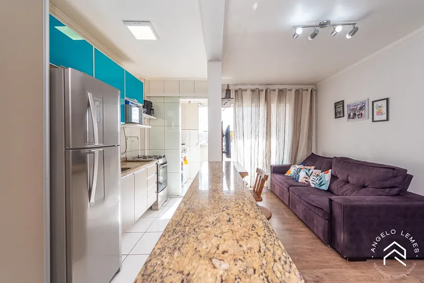 Foto 1 de Apartamento com 2 Quartos à venda, 54m² em Uberaba, Curitiba