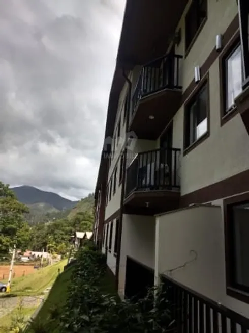 Foto 1 de Apartamento com 3 Quartos à venda, 88m² em Samambaia, Petrópolis