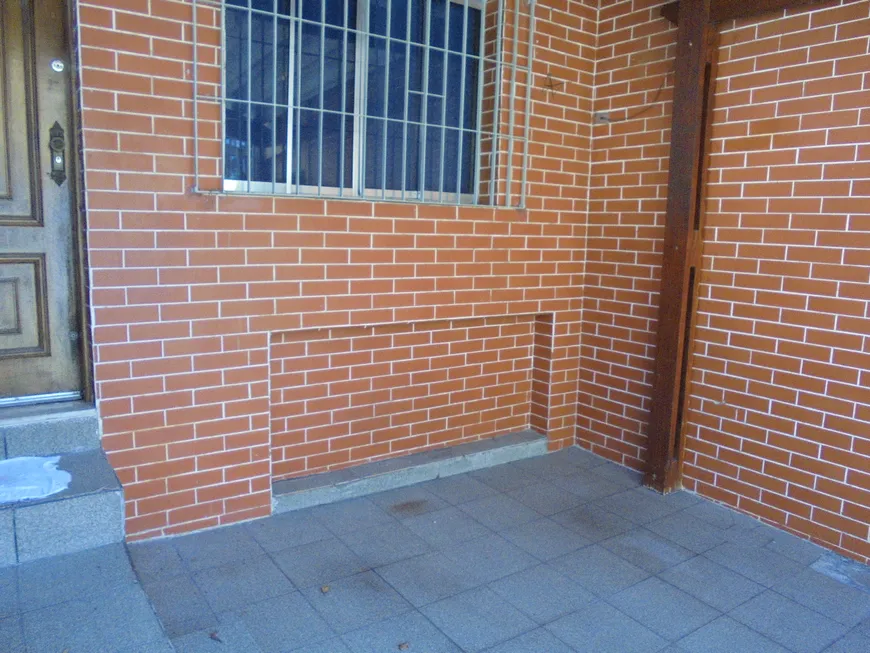 Foto 1 de Casa com 3 Quartos para alugar, 80m² em Vila Universitária, São Paulo