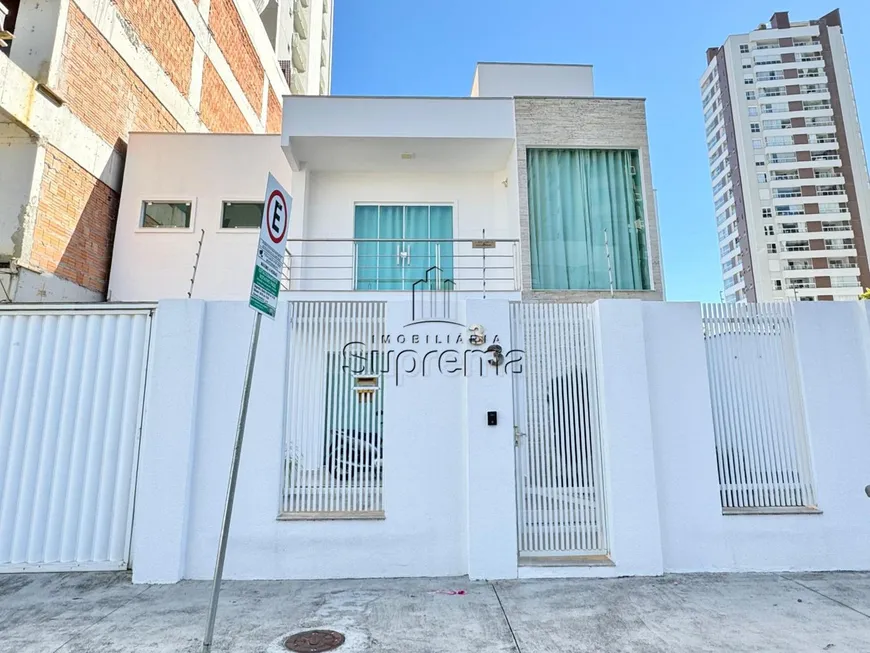 Foto 1 de Casa com 3 Quartos à venda, 256m² em Fazenda, Itajaí