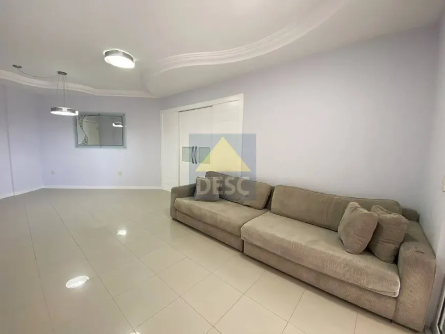 Foto 1 de Apartamento com 3 Quartos para alugar, 126m² em Centro, Balneário Camboriú