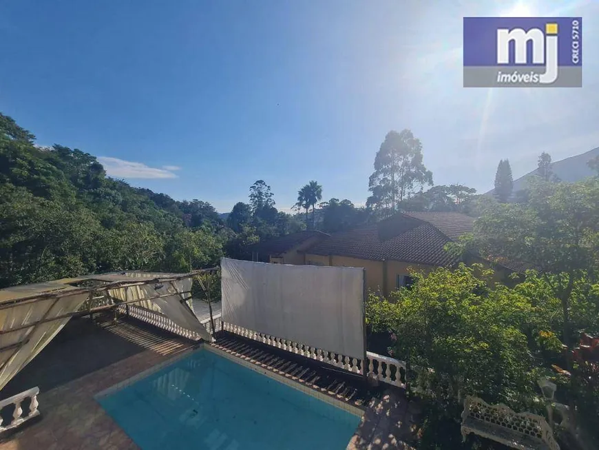 Foto 1 de Casa com 4 Quartos à venda, 300m² em Granja Guarani, Teresópolis