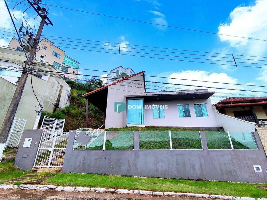 Foto 1 de Casa com 3 Quartos à venda, 161m² em Bom Clima, Juiz de Fora