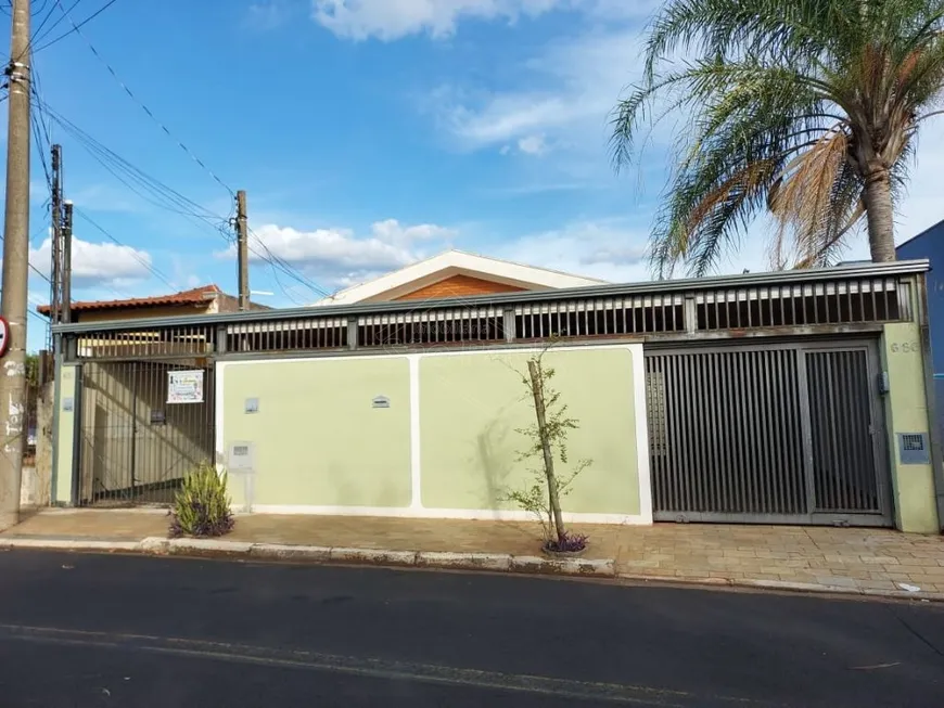 Foto 1 de Casa com 3 Quartos à venda, 227m² em Vila Xavier, Araraquara