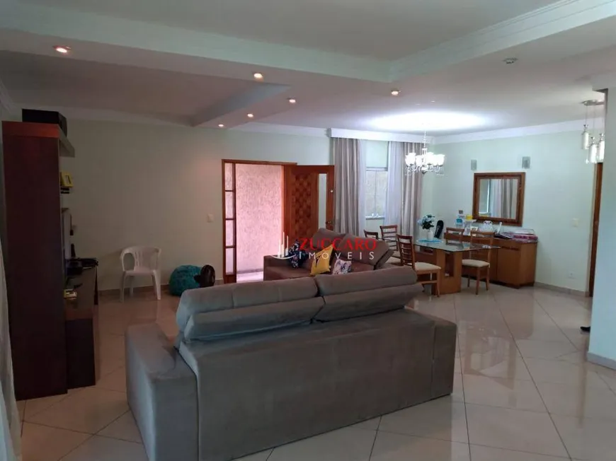 Foto 1 de Casa com 3 Quartos à venda, 227m² em Jardim Santa Mena, Guarulhos