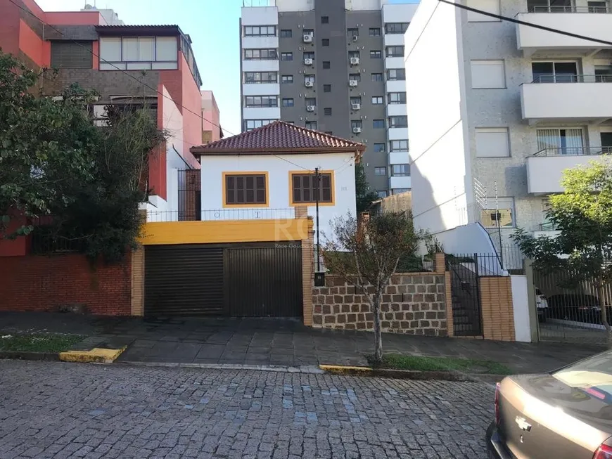 Foto 1 de Casa com 3 Quartos à venda, 248m² em Petrópolis, Porto Alegre