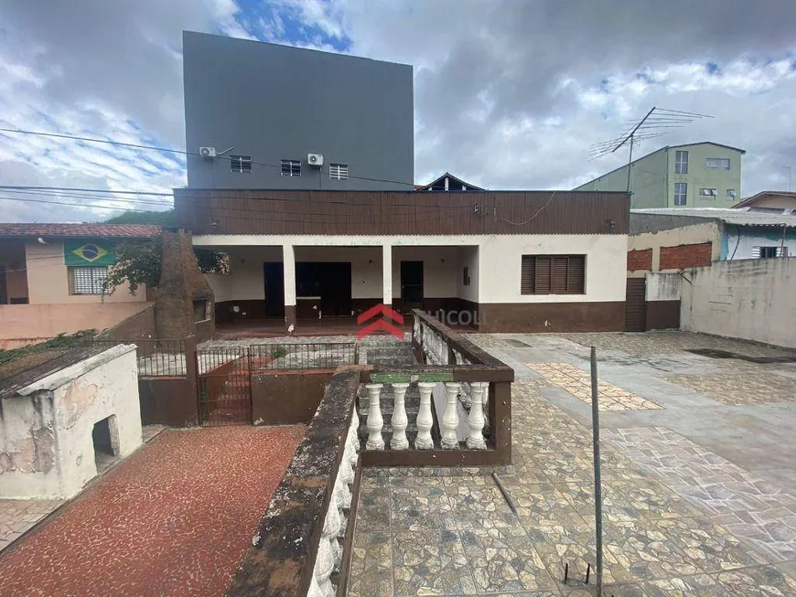 Foto 1 de Casa com 4 Quartos à venda, 560m² em Vila Monte Serrat, Cotia