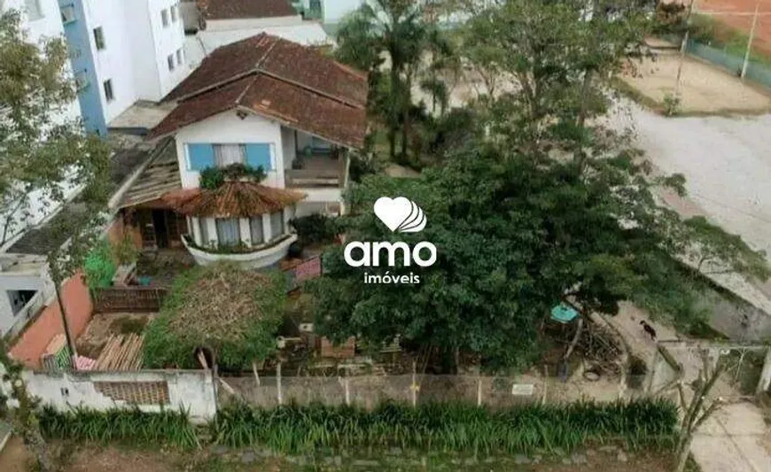 Foto 1 de Casa com 3 Quartos à venda, 200m² em Sao Luiz, Brusque