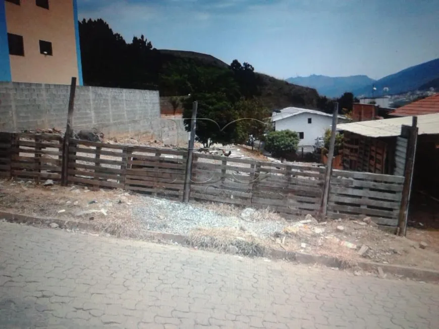 Foto 1 de Lote/Terreno à venda, 600m² em Estância São José, Poços de Caldas