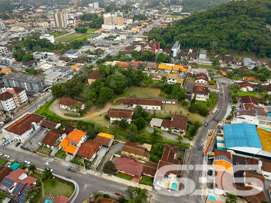 Foto 1 de Lote/Terreno à venda, 4972m² em Glória, Joinville