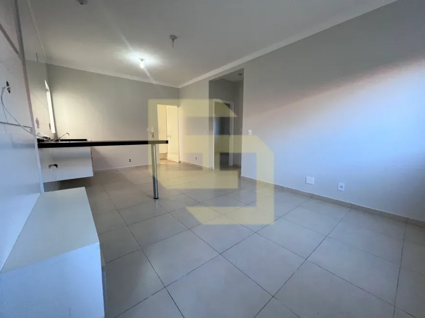 Foto 1 de Apartamento com 2 Quartos à venda, 69m² em Centro, Araras