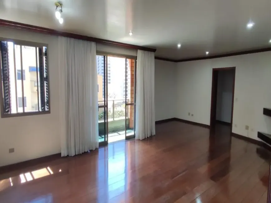 Foto 1 de Apartamento com 4 Quartos à venda, 180m² em Vila Gilda, Santo André