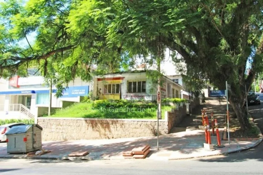 Foto 1 de Casa com 2 Quartos para alugar, 174m² em Mont' Serrat, Porto Alegre