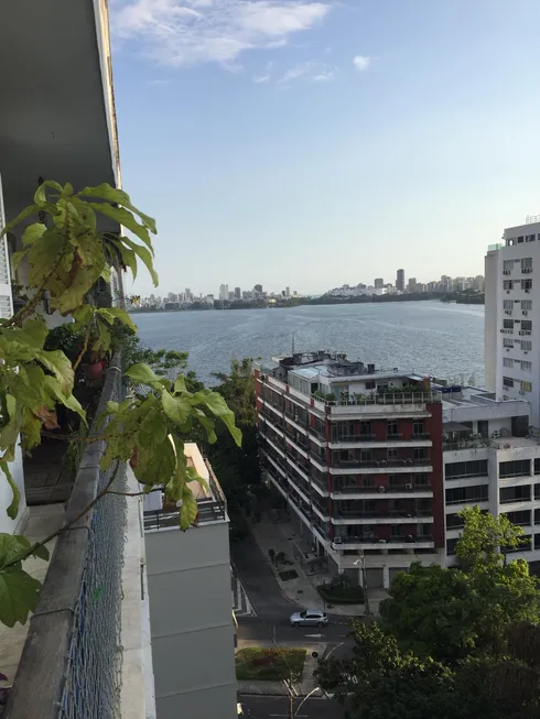 Foto 1 de Apartamento com 4 Quartos à venda, 173m² em Lagoa, Rio de Janeiro