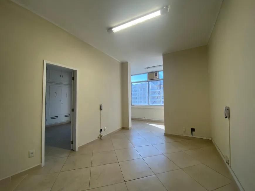 Foto 1 de Sala Comercial com 2 Quartos para alugar, 60m² em Castelo, Rio de Janeiro