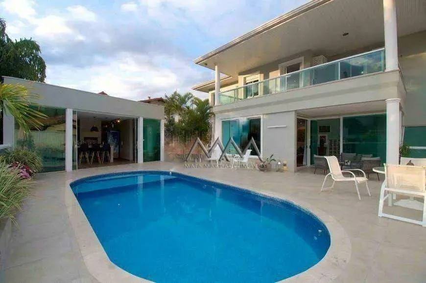 Foto 1 de Casa com 4 Quartos para venda ou aluguel, 690m² em Mangabeiras, Belo Horizonte