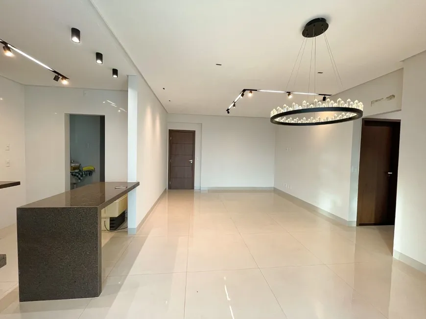 Foto 1 de Apartamento com 3 Quartos à venda, 117m² em Setor Morada do Sol, Rio Verde