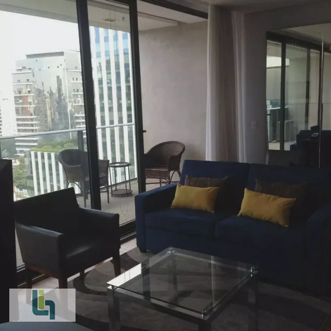 Foto 1 de Flat com 1 Quarto para venda ou aluguel, 62m² em Vila Olímpia, São Paulo