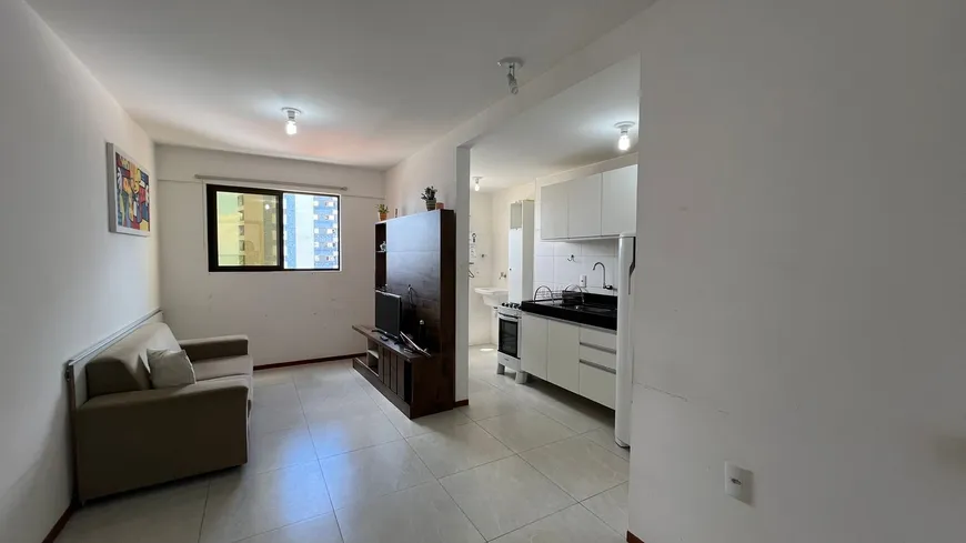 Foto 1 de Apartamento com 1 Quarto à venda, 45m² em Jatiúca, Maceió