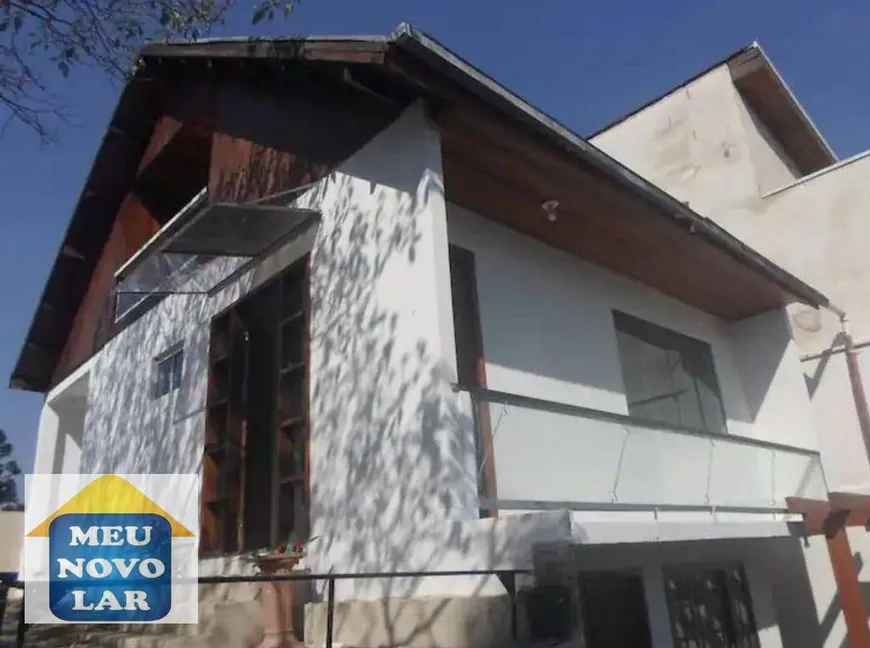 Foto 1 de Casa com 3 Quartos à venda, 120m² em Tingui, Curitiba