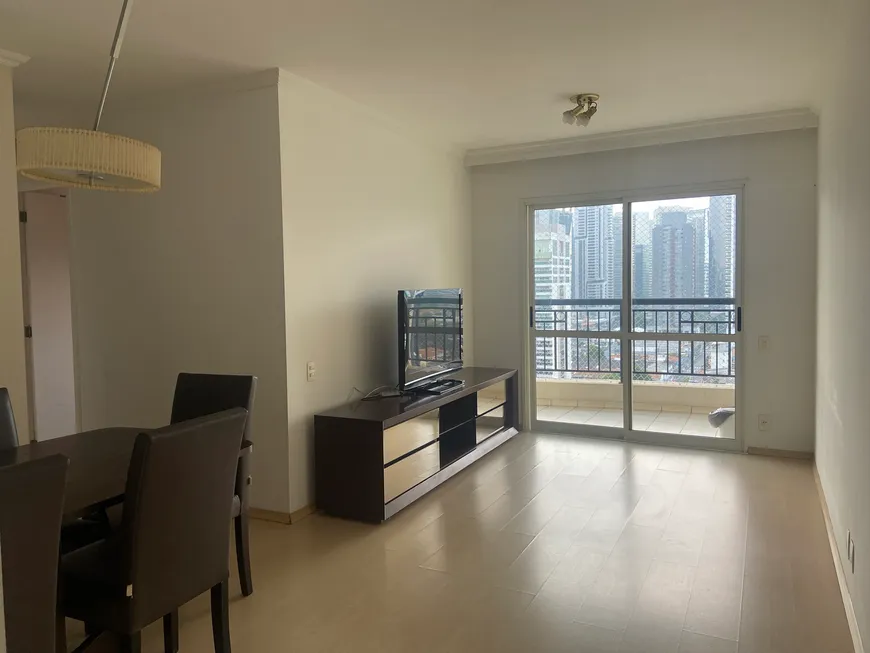 Foto 1 de Apartamento com 2 Quartos para alugar, 70m² em Chácara Santo Antônio, São Paulo