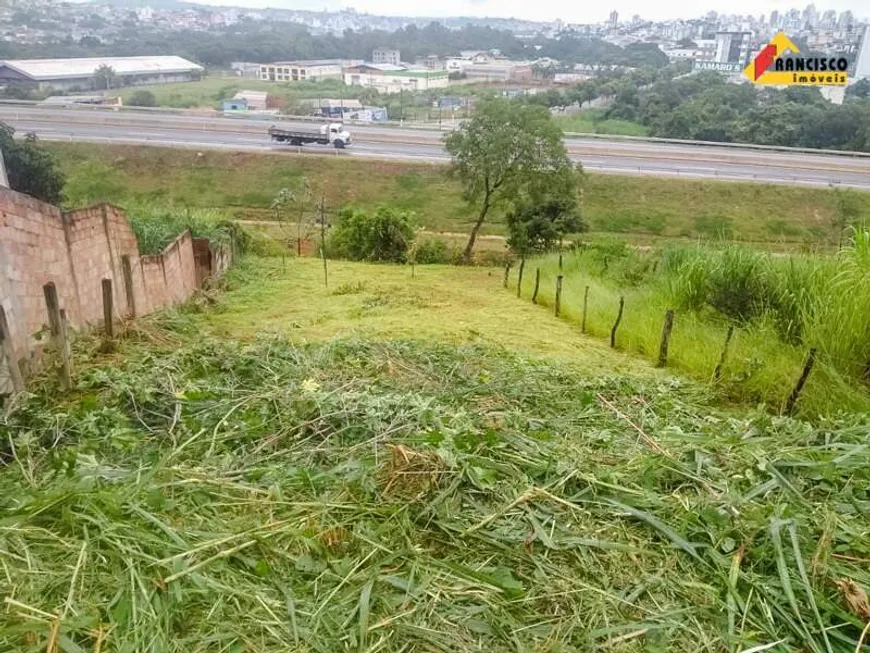 Foto 1 de Lote/Terreno à venda, 300m² em Das Oliveiras, Divinópolis