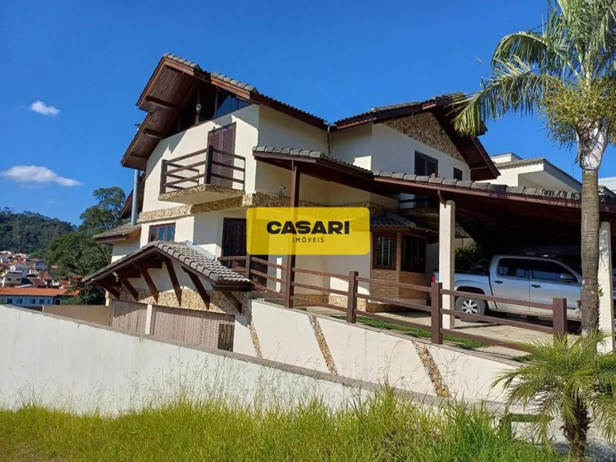 Foto 1 de Casa de Condomínio com 7 Quartos à venda, 281m² em Parque Terra Nova II, São Bernardo do Campo
