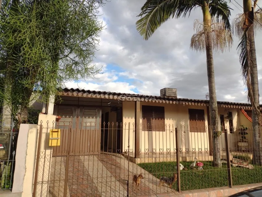 Foto 1 de Casa com 2 Quartos à venda, 150m² em Guajuviras, Canoas