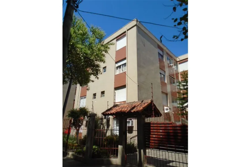 Foto 1 de Apartamento com 1 Quarto à venda, 32m² em Vila Jardim, Porto Alegre
