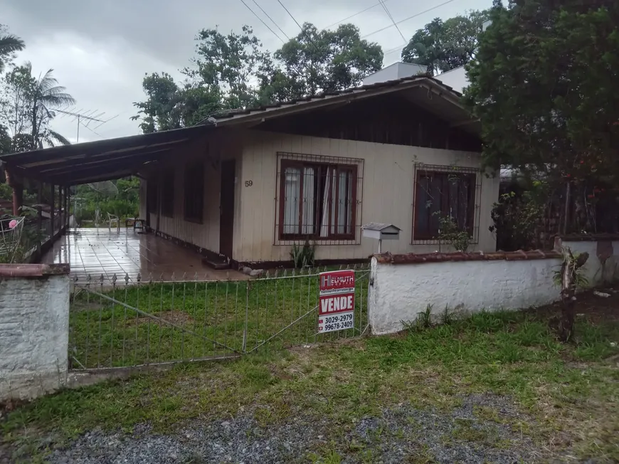 Foto 1 de Casa com 2 Quartos à venda, 60m² em São Marcos, Joinville