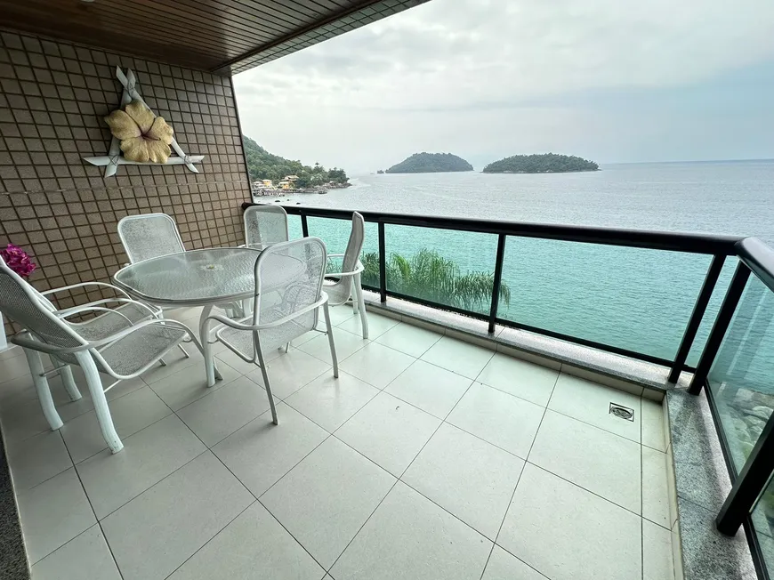 Foto 1 de Apartamento com 4 Quartos à venda, 200m² em Condomínio Porto Real Resort, Mangaratiba
