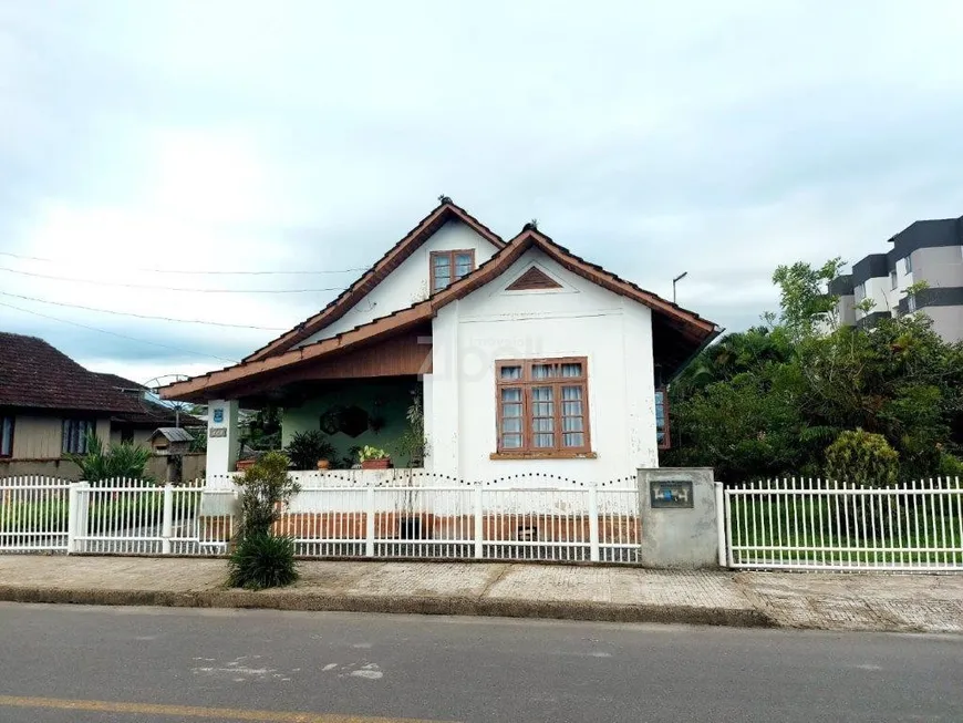 Foto 1 de Casa com 3 Quartos à venda, 156m² em Pirabeiraba, Joinville
