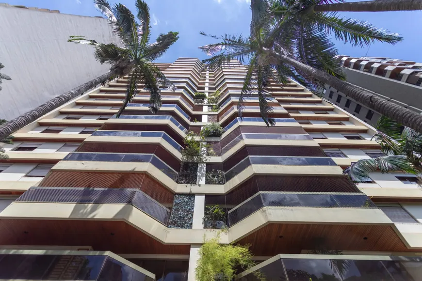 Foto 1 de Apartamento com 3 Quartos à venda, 204m² em Centro, Ribeirão Preto