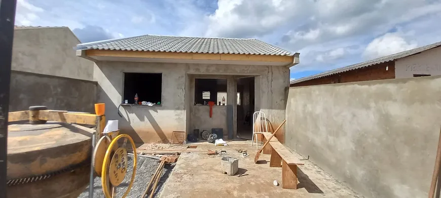 Foto 1 de Casa com 2 Quartos à venda, 52m² em Neves, Ponta Grossa