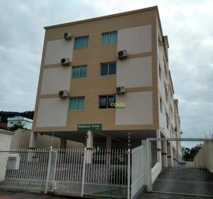 Foto 1 de Apartamento com 2 Quartos para alugar, 65m² em Passa Vinte, Palhoça