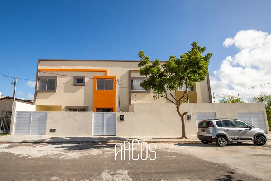 Foto 1 de Apartamento com 3 Quartos à venda, 120m² em Atalaia, Aracaju