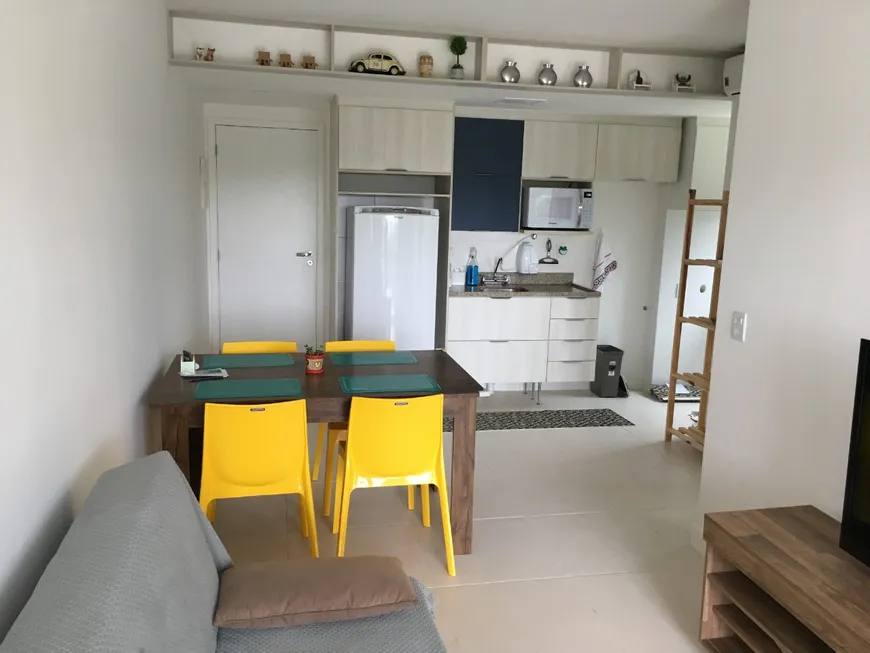 Foto 1 de Apartamento com 1 Quarto à venda, 43m² em Itacurussa, Mangaratiba