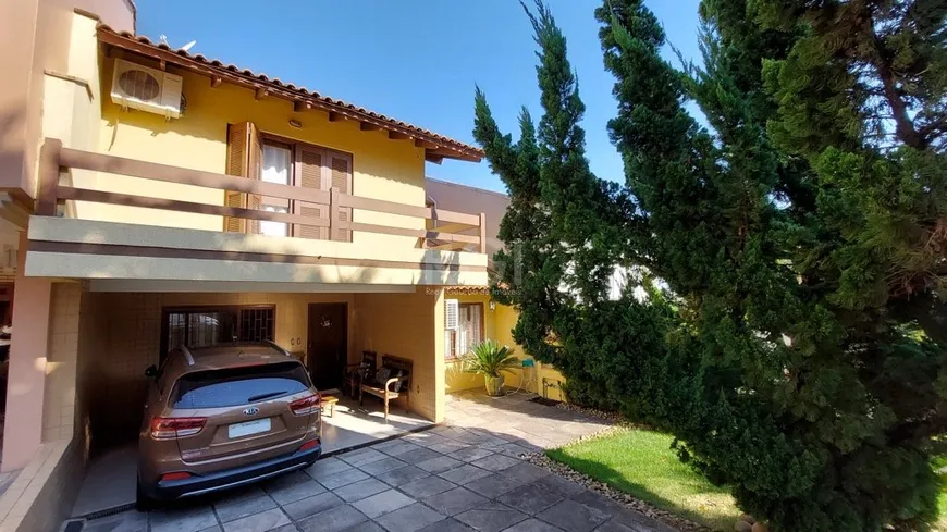 Foto 1 de Casa de Condomínio com 3 Quartos à venda, 141m² em Teresópolis, Porto Alegre