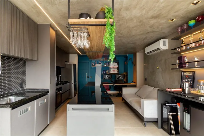 Foto 1 de Apartamento com 2 Quartos à venda, 69m² em Vila Romana, São Paulo