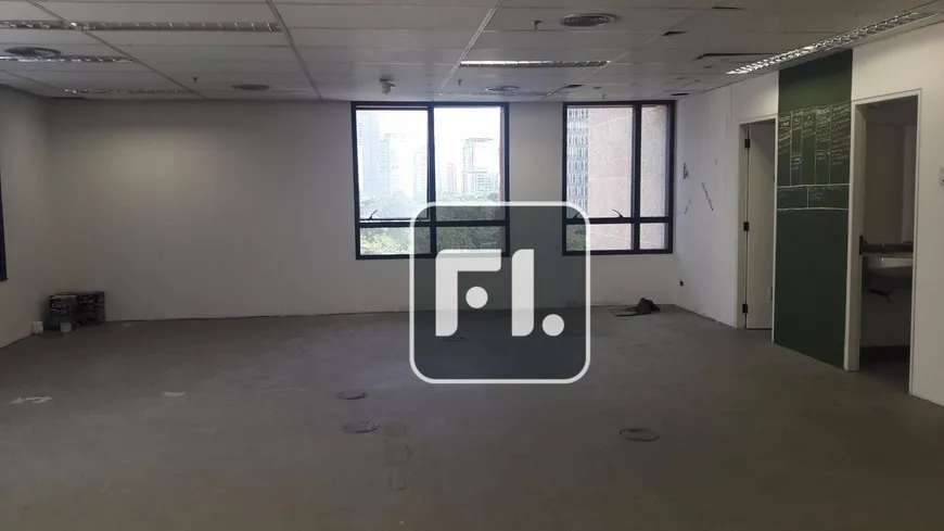 Foto 1 de Sala Comercial para venda ou aluguel, 200m² em Vila Olímpia, São Paulo