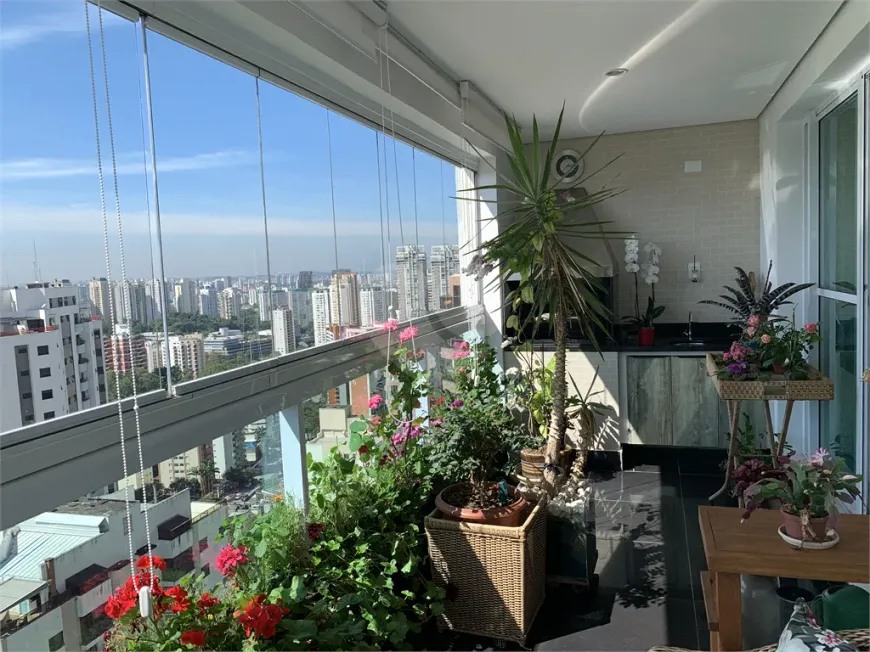 Foto 1 de Apartamento com 3 Quartos à venda, 126m² em Morumbi, São Paulo