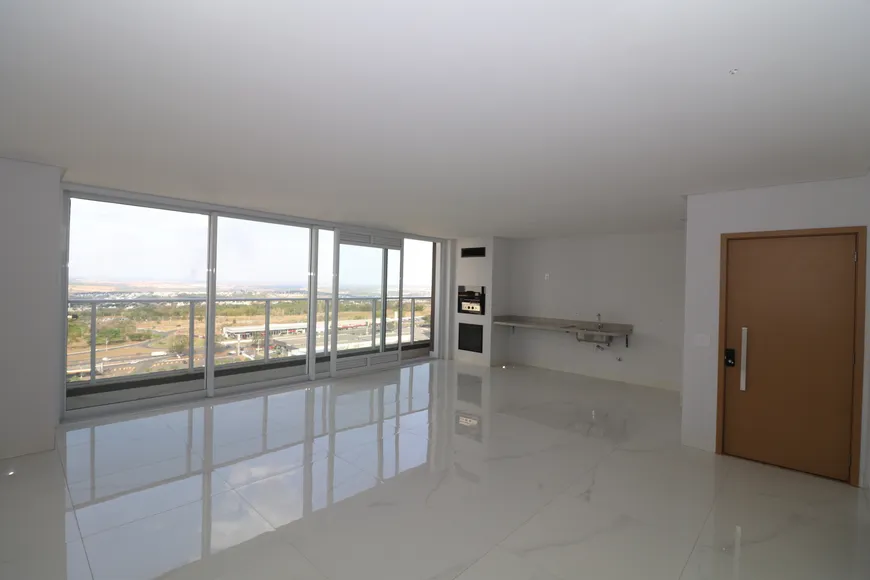 Foto 1 de Apartamento com 3 Quartos à venda, 180m² em Jardim Goiás, Goiânia